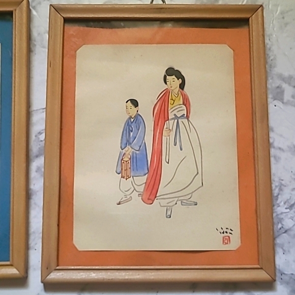Signed Traditional Asian Korean Folk Art Man Woman w child Set of 2 - Picture 3 of 6